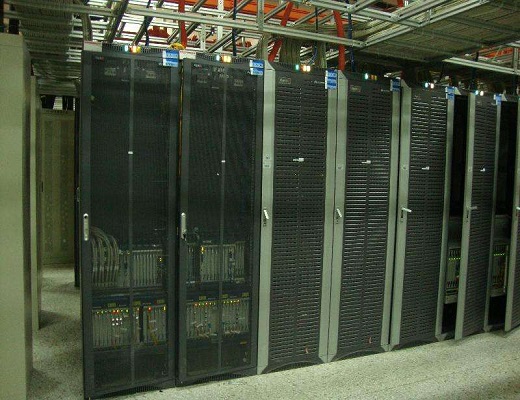 新加坡机房1.jpg